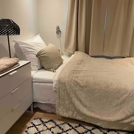 Apartment Vertikaldelt Tomannsbolig Til Leie Stavanger